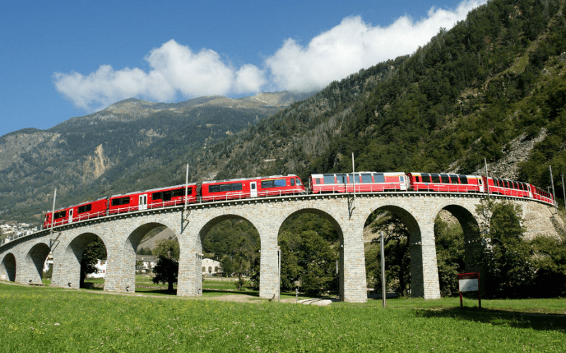 Trenino del Bernina: fermata Brusio