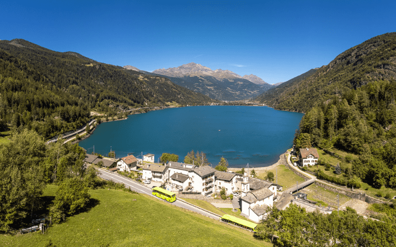 Trenino del Bernina: fermata Miralago